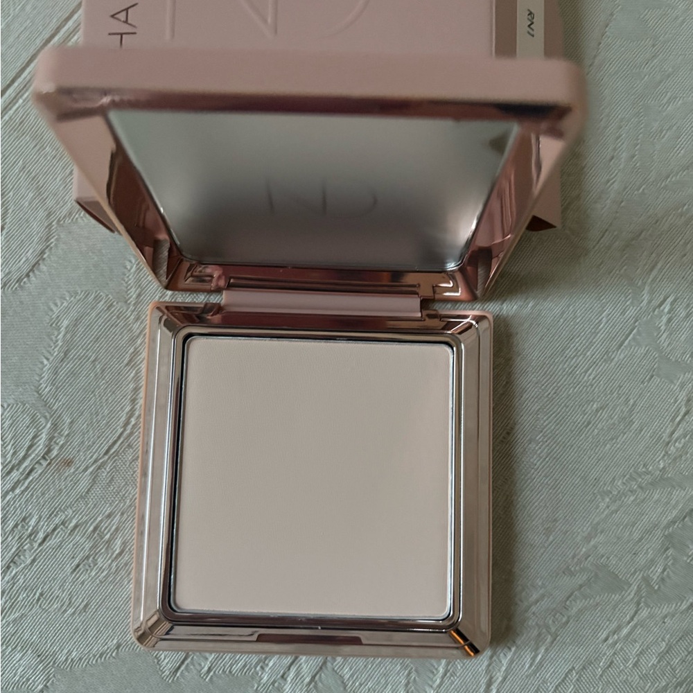 Natasha Denona Hy-Glam Blurring Powder Foundation in RN1 Fair BNIB